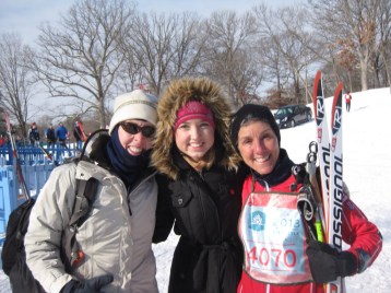 Betsy, Katie and Molly before the start