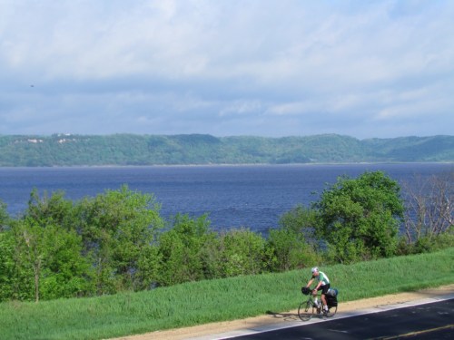 Rich cycling along the Mississippi