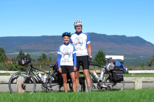 Happy cyclists in the Appalachians in Québec