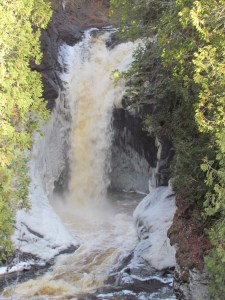 Tv = 1/80, Av = 4.5, ISO = 160, White Balance = Auto IMG_3025