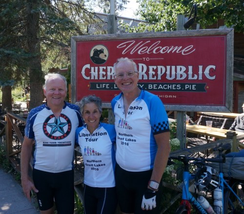 Jim, Molly and Rich at ice cream place
