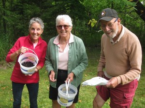 Molly Betsy Bill w blackberries
