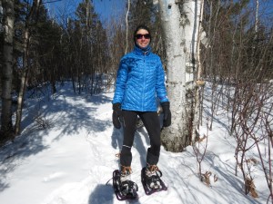 Molly snowshoeing SHT